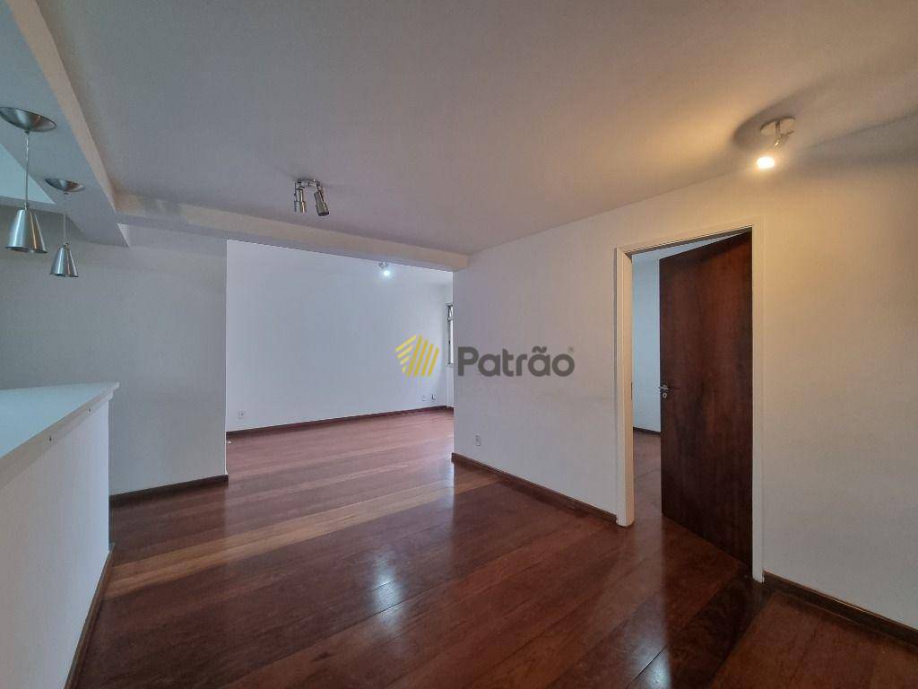 Apartamento para alugar com 2 quartos, 72m² - Foto 9