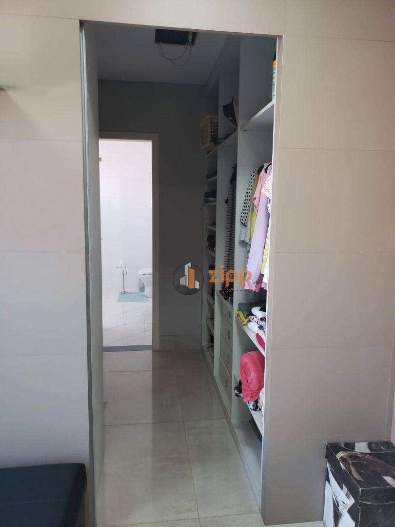 Sobrado à venda com 3 quartos, 240m² - Foto 11