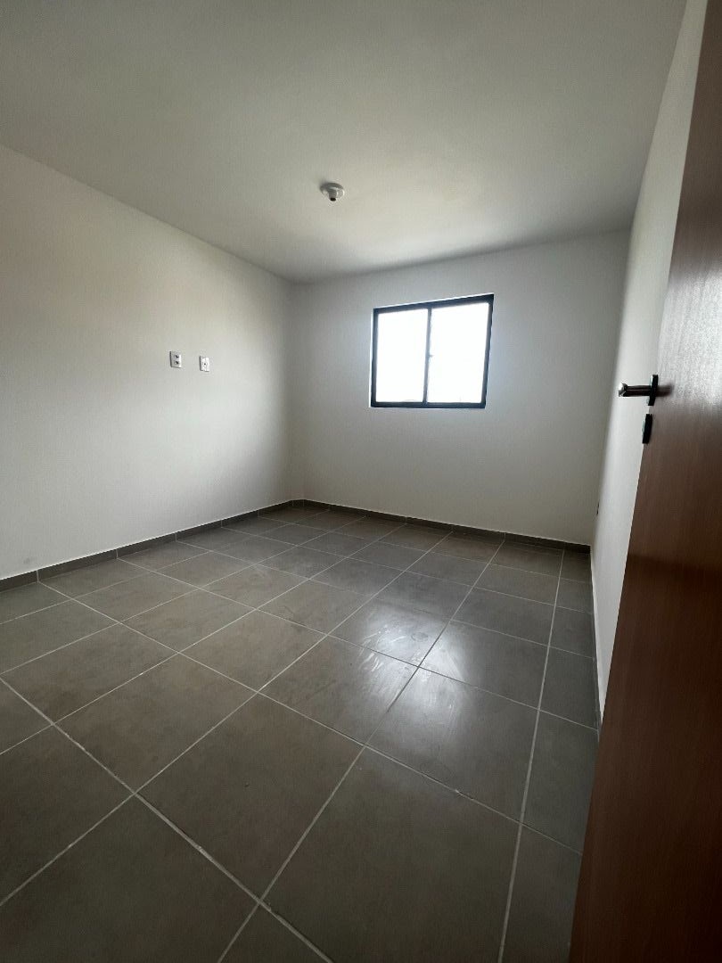 Apartamento à venda com 3 quartos, 61m² - Foto 4