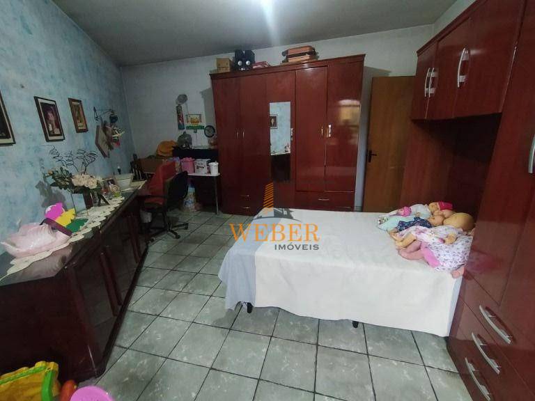 Casa à venda com 5 quartos, 180m² - Foto 25