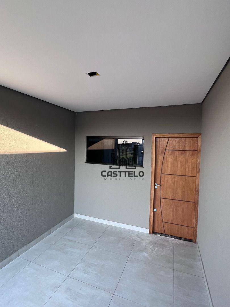 Casa à venda com 3 quartos, 87m² - Foto 4