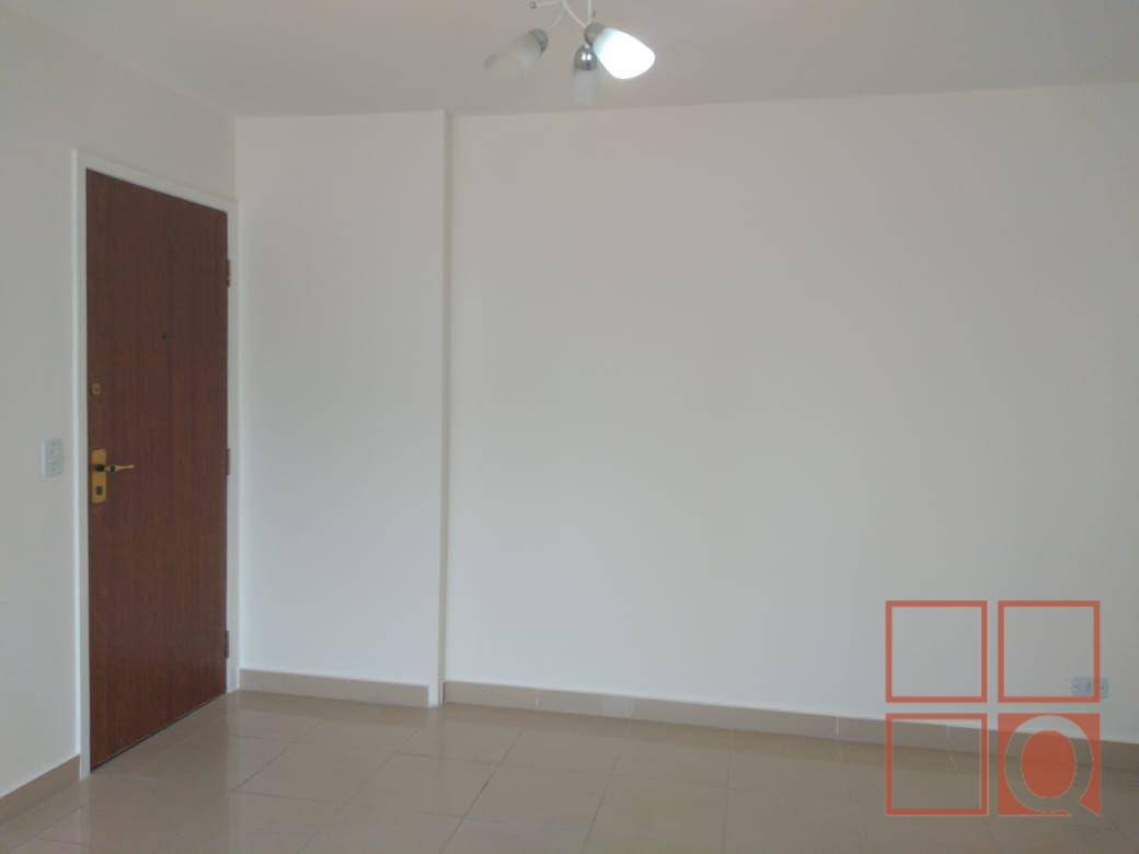 Apartamento à venda com 2 quartos, 62m² - Foto 12