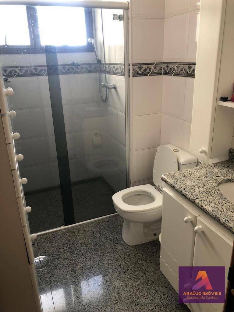 Apartamento à venda com 4 quartos, 143m² - Foto 13