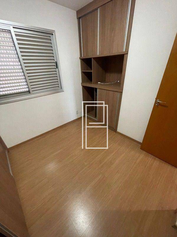 Apartamento à venda com 4 quartos, 140m² - Foto 11