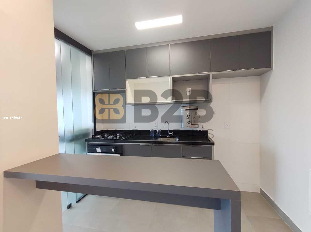 Apartamento à venda com 3 quartos, 86m² - Foto 2