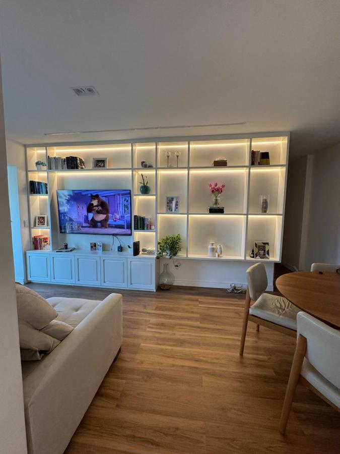 Apartamento à venda com 3 quartos, 77m² - Foto 1