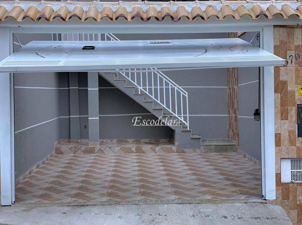 Sobrado à venda com 3 quartos, 200m² - Foto 2