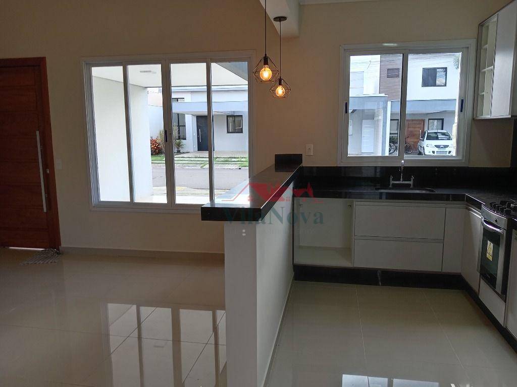 Casa de Condomínio para alugar com 3 quartos, 105m² - Foto 2