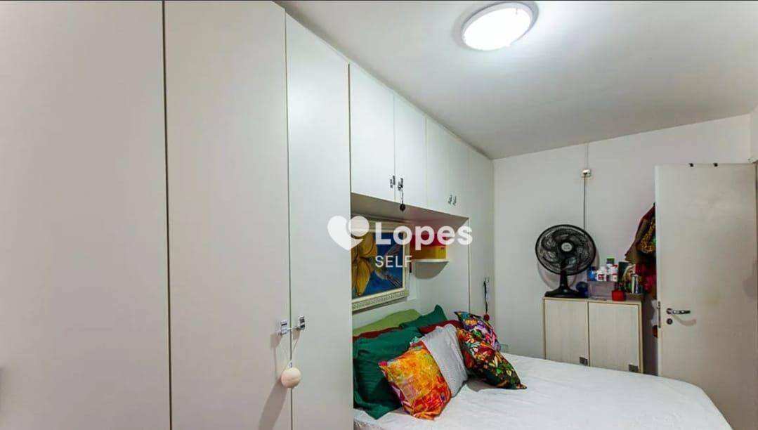 Apartamento à venda com 2 quartos, 60m² - Foto 4