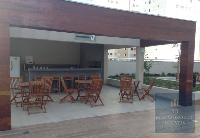 Apartamento à venda com 2 quartos, 41m² - Foto 12