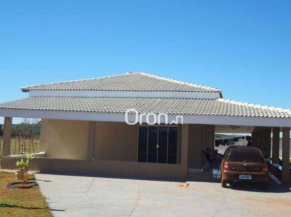 Chácara à venda com 3 quartos, 400m² - Foto 2