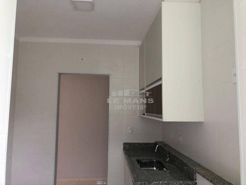 Apartamento à venda com 3 quartos, 70m² - Foto 6