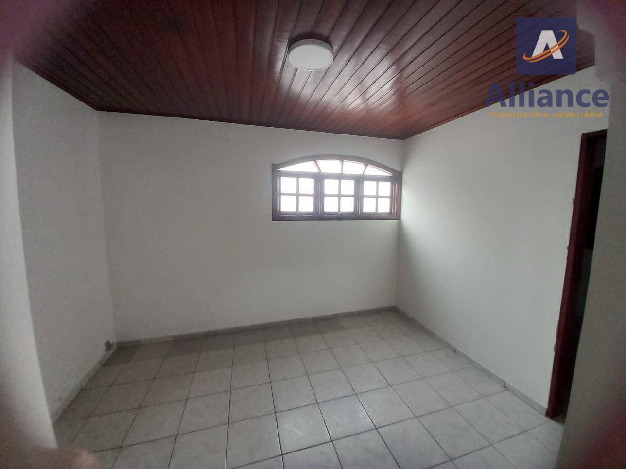 Casa à venda com 3 quartos, 280m² - Foto 8