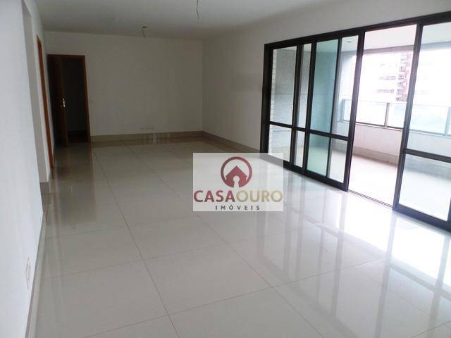 Apartamento à venda com 4 quartos, 178m² - Foto 2