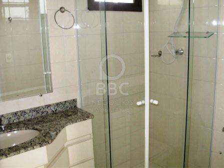 Apartamento para alugar com 2 quartos, 70m² - Foto 14