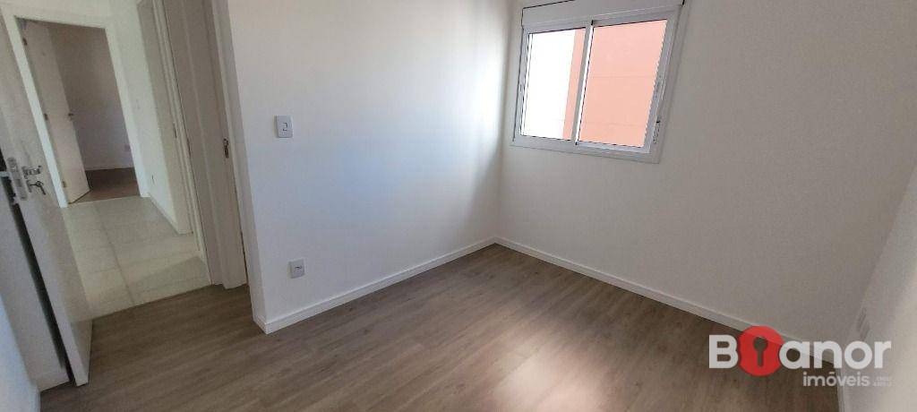 Apartamento à venda com 3 quartos, 8107m² - Foto 10