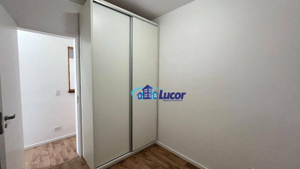 Apartamento para alugar com 2 quartos, 55m² - Foto 7