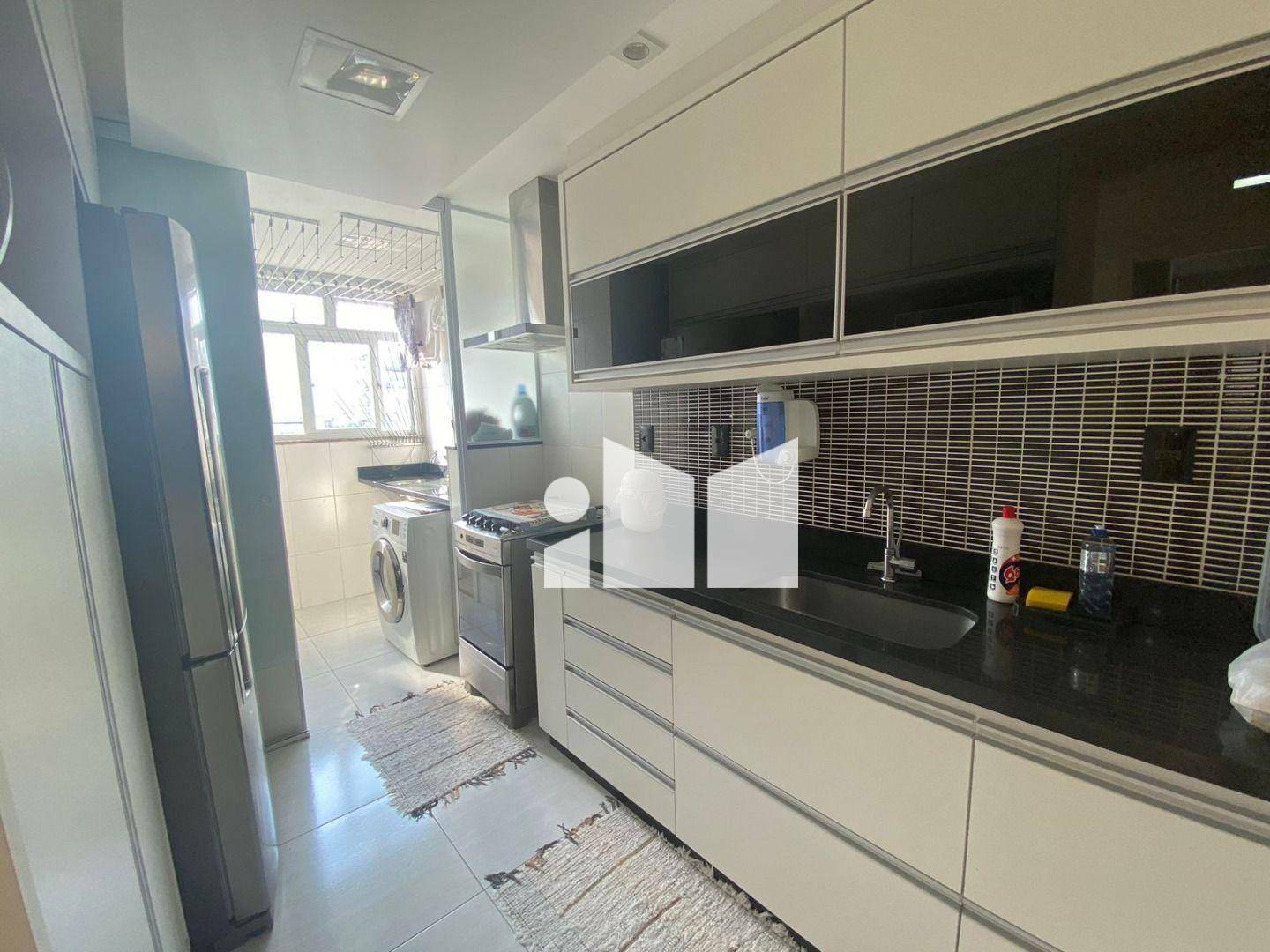 Apartamento à venda com 2 quartos, 86m² - Foto 4