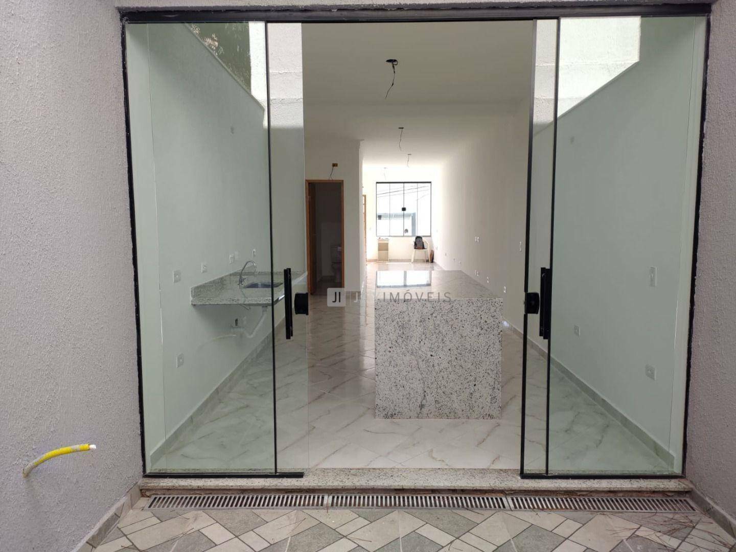 Sobrado à venda com 2 quartos, 126m² - Foto 4