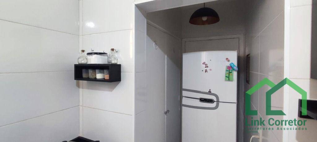 Apartamento à venda com 2 quartos, 74m² - Foto 8