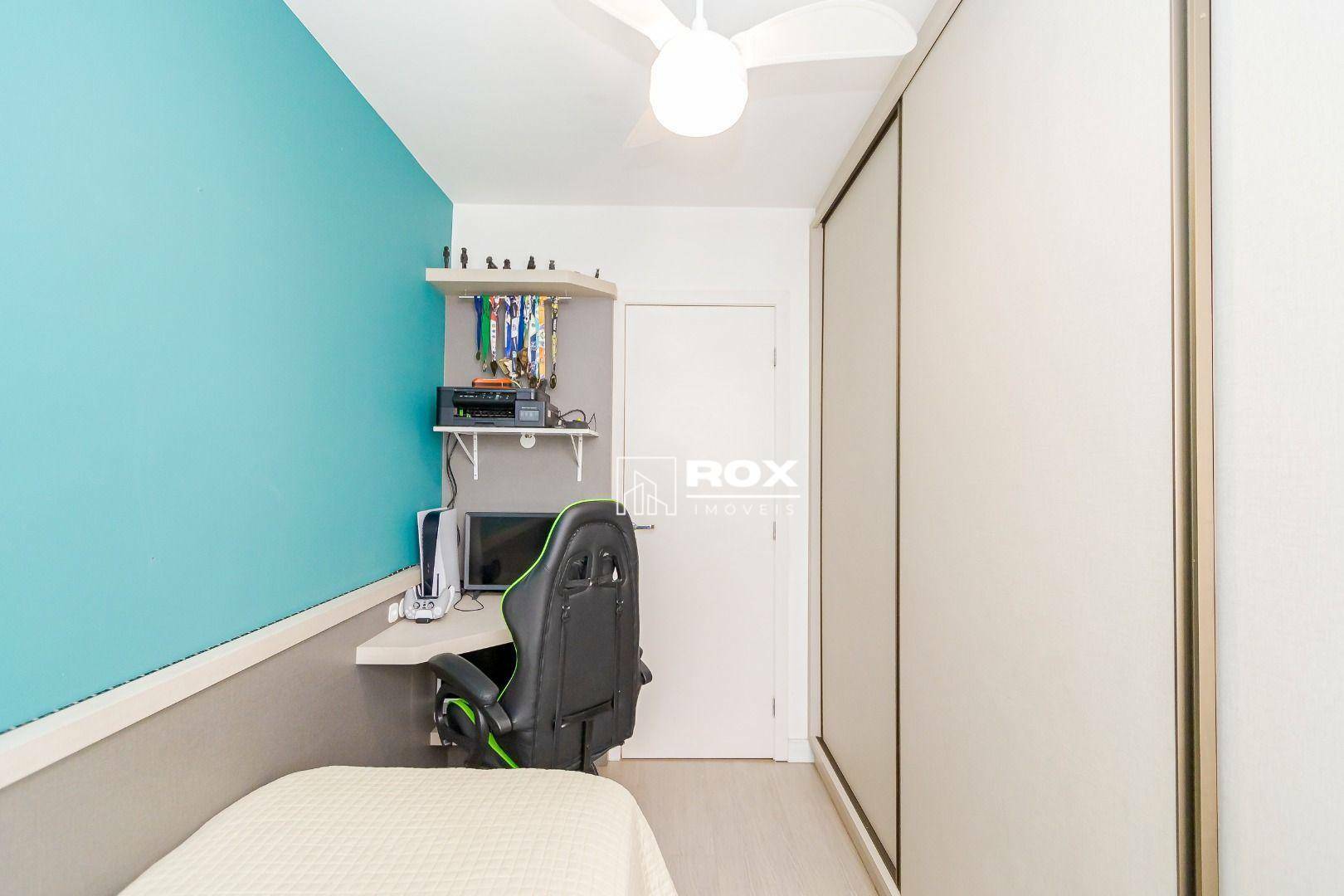 Apartamento à venda com 2 quartos, 70m² - Foto 15
