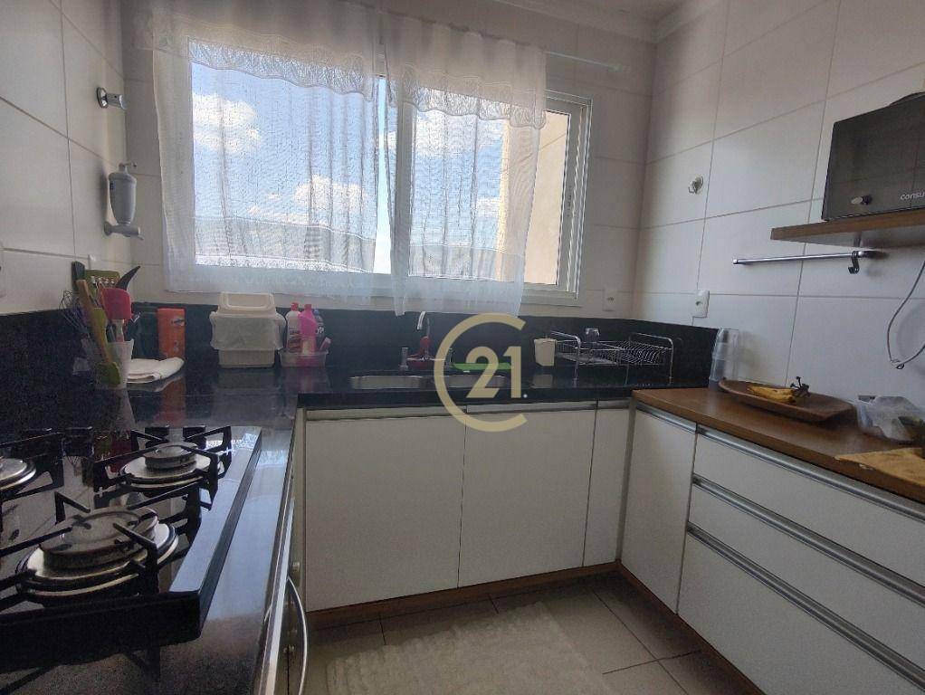 Apartamento à venda com 3 quartos, 106m² - Foto 4