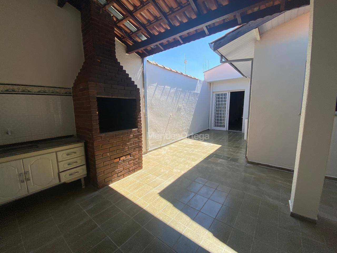 Casa para alugar com 3 quartos, 255m² - Foto 45