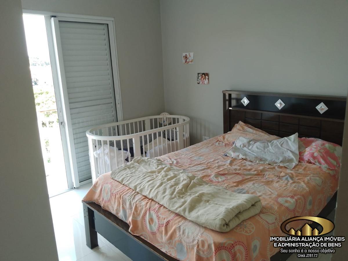 Casa para alugar com 3 quartos, 130m² - Foto 12
