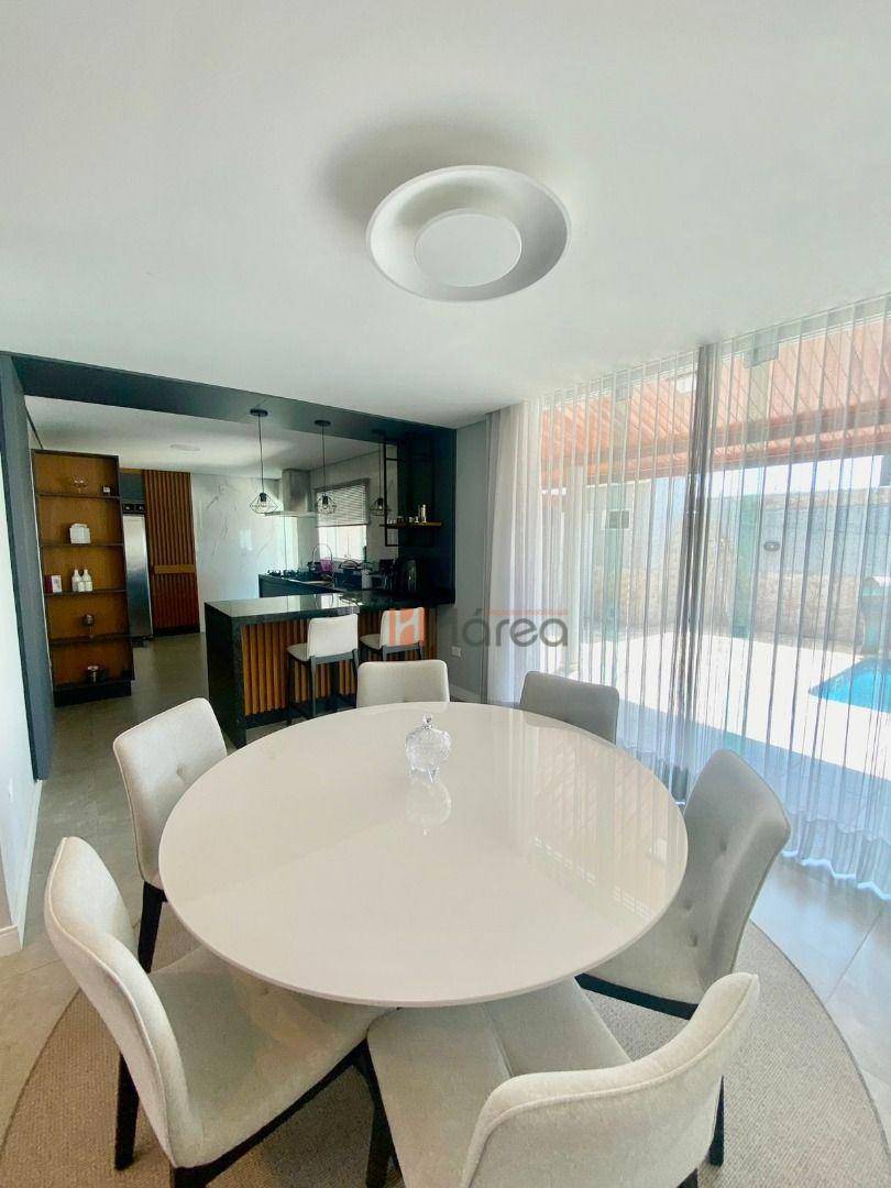 Sobrado, 3 quartos, 250 m² - Foto 4