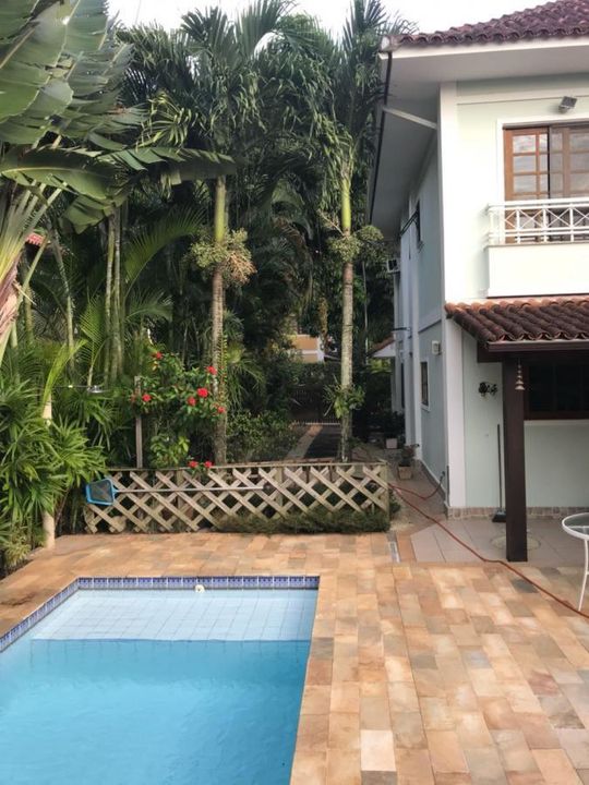 Casa de Condomínio à venda com 3 quartos, 380m² - Foto 3