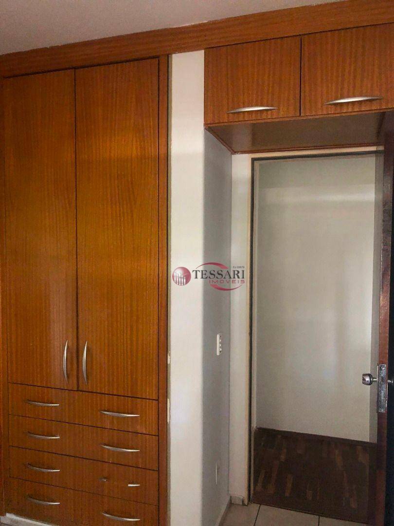 Apartamento para alugar com 2 quartos, 68m² - Foto 10