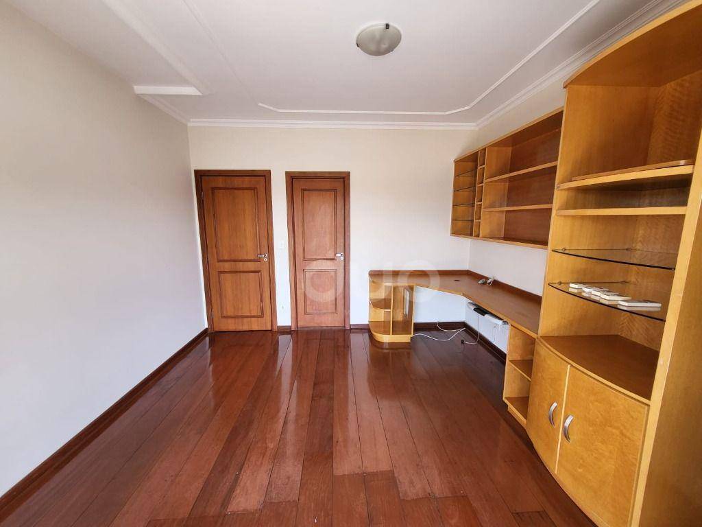 Casa de Condomínio para alugar com 4 quartos, 258m² - Foto 40