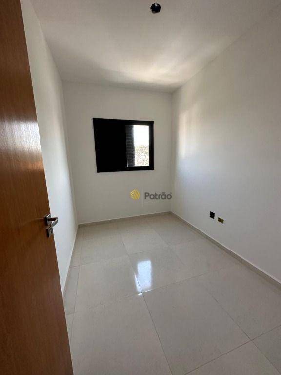 Apartamento à venda com 2 quartos, 40m² - Foto 10