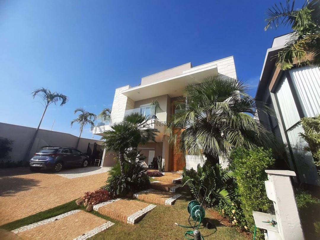 Casa de Condomínio à venda com 4 quartos, 360m² - Foto 2