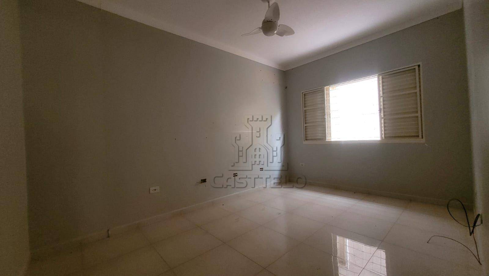 Casa à venda com 2 quartos, 150m² - Foto 8