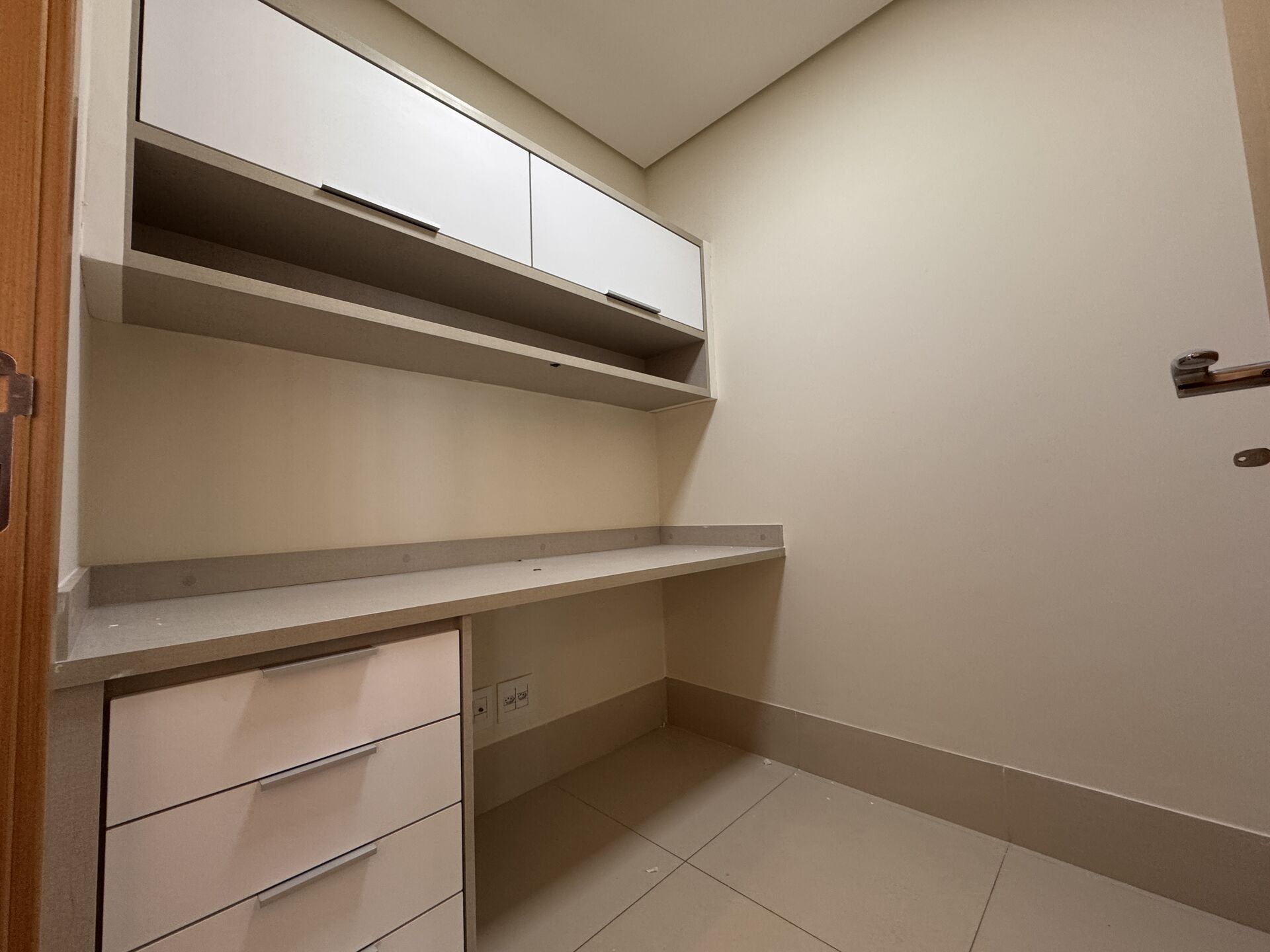 Apartamento para alugar com 3 quartos, 125m² - Foto 11