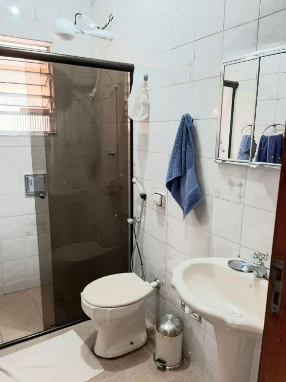 Sobrado à venda com 3 quartos, 220m² - Foto 2