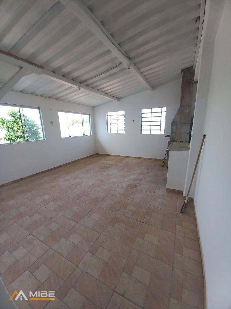 Casa para alugar com 3 quartos, 120m² - Foto 27
