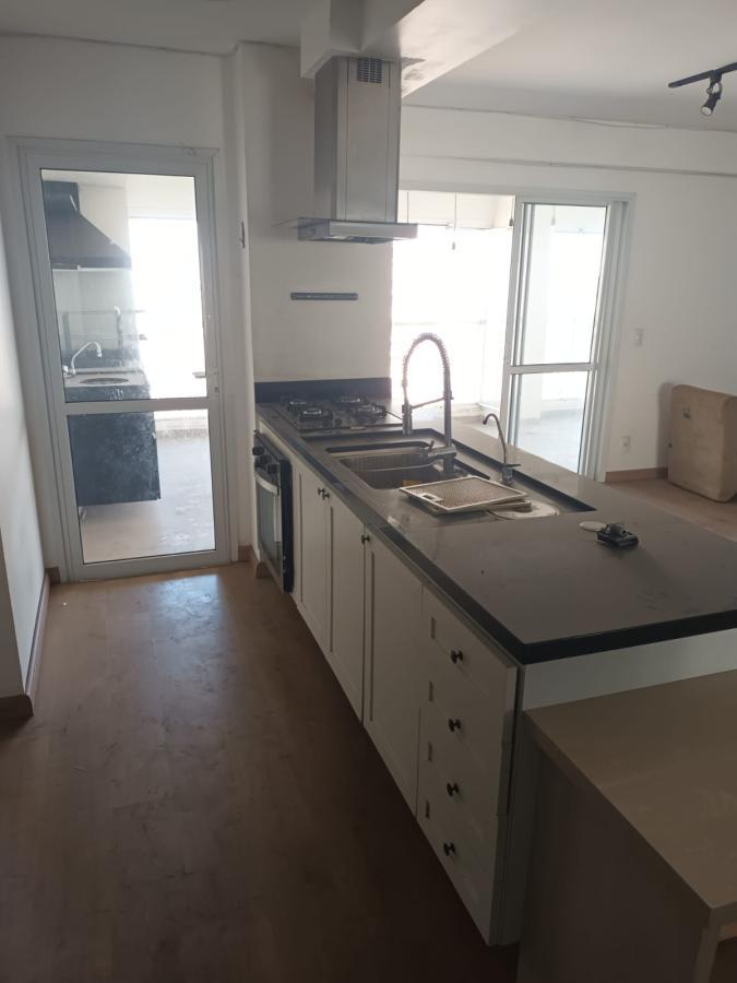 Apartamento à venda com 3 quartos, 100m² - Foto 4