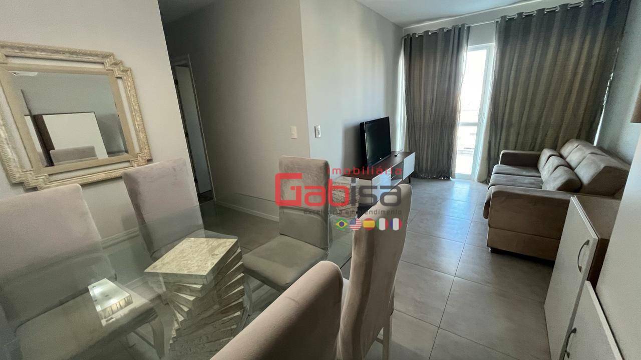 Apartamento à venda com 2 quartos, 75m² - Foto 3