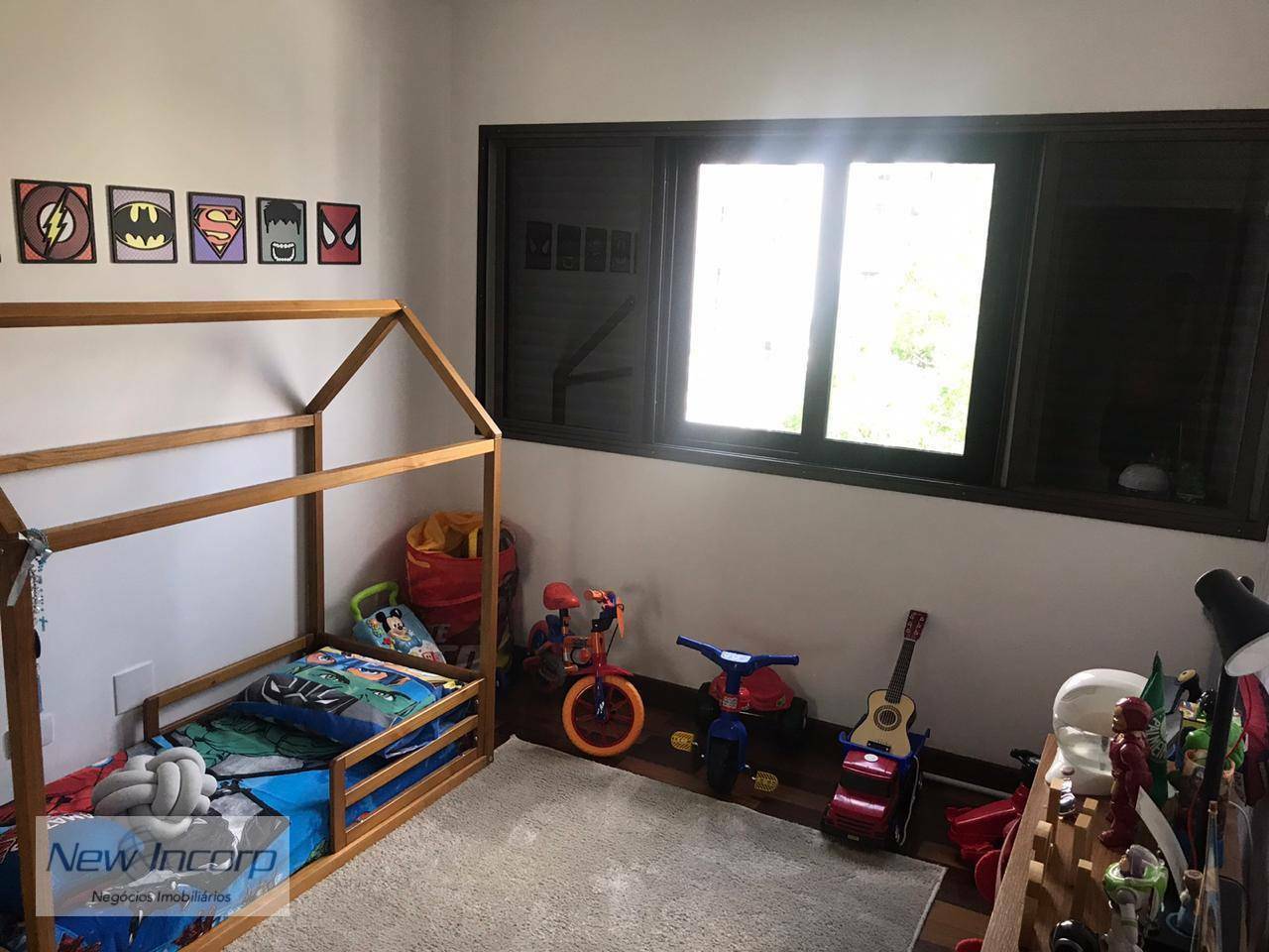 Apartamento à venda com 4 quartos, 200m² - Foto 14