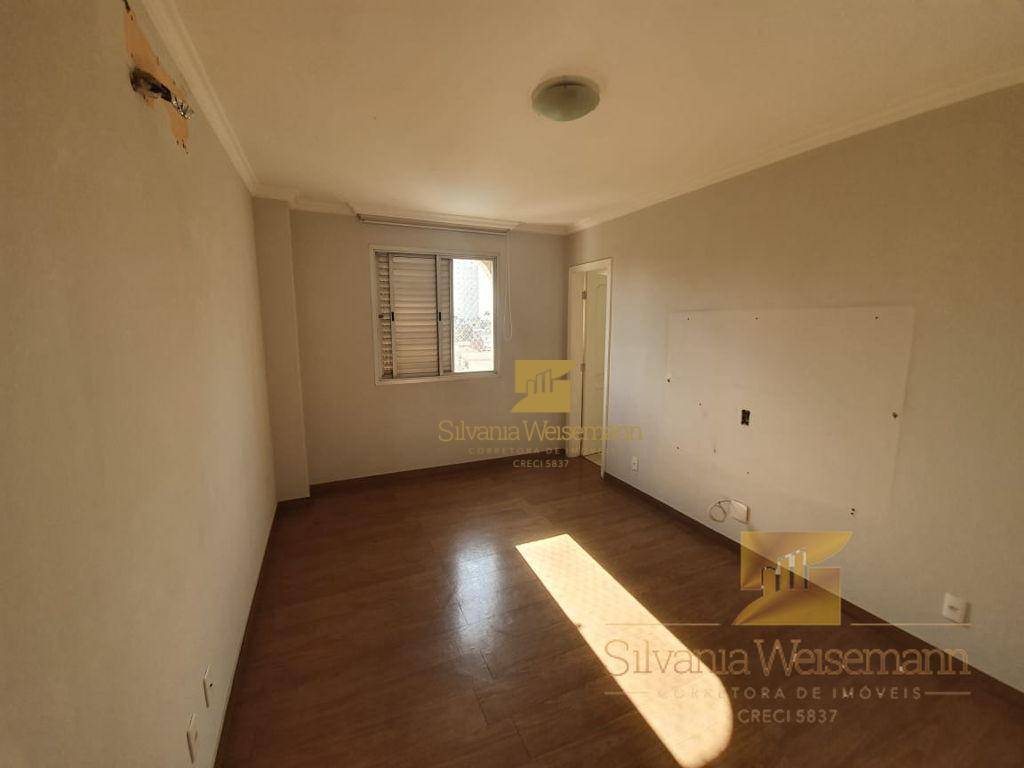 Apartamento à venda com 5 quartos, 235m² - Foto 10