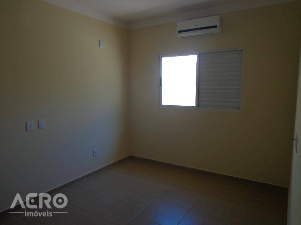 Casa à venda com 3 quartos, 230m² - Foto 37