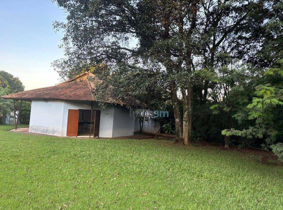 Chácara à venda com 3 quartos, 200m² - Foto 7