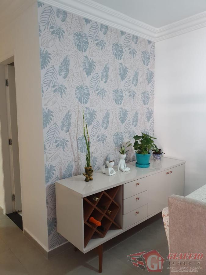 Apartamento à venda com 3 quartos, 70m² - Foto 4