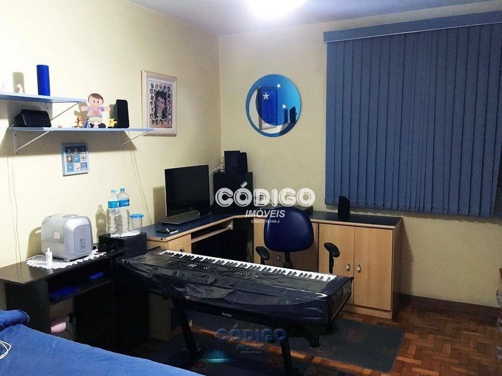 Apartamento à venda com 3 quartos, 97m² - Foto 3