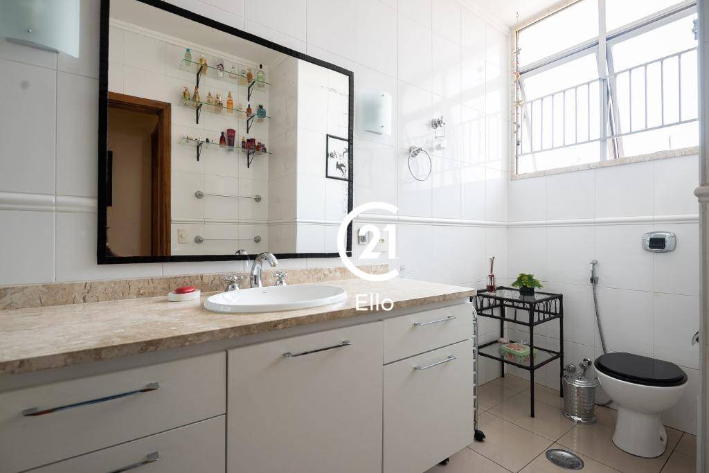 Apartamento à venda com 3 quartos, 180m² - Foto 16