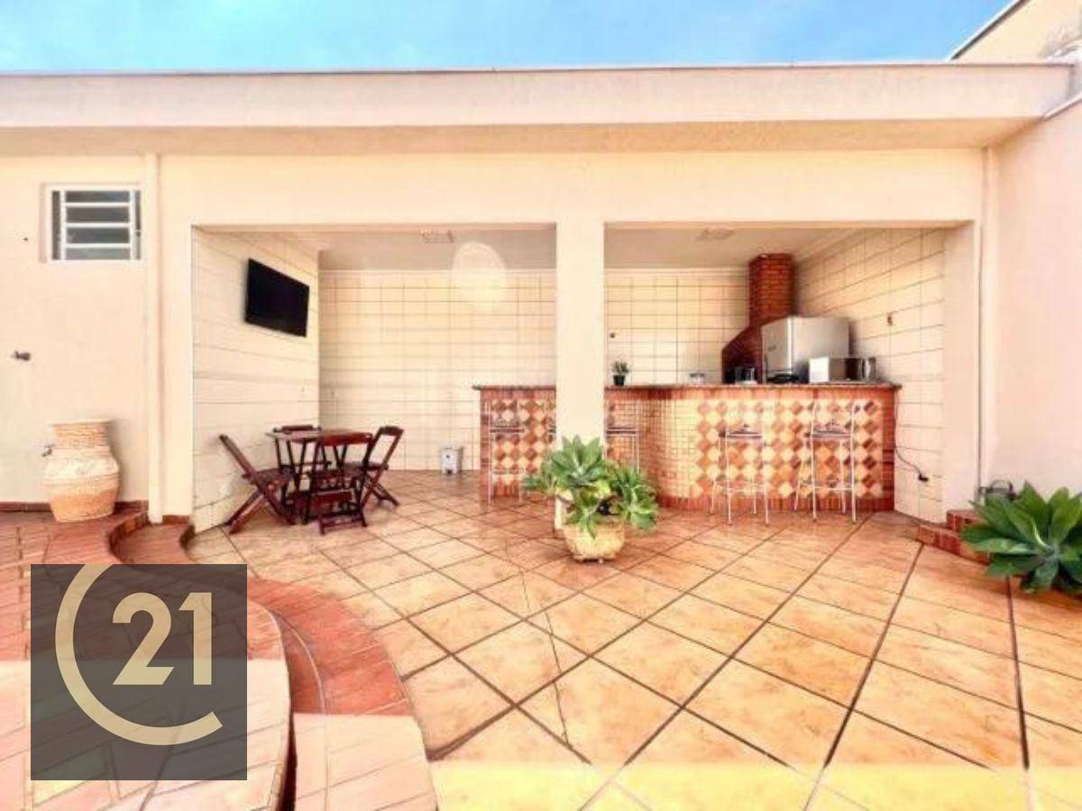 Casa à venda com 4 quartos, 220m² - Foto 10