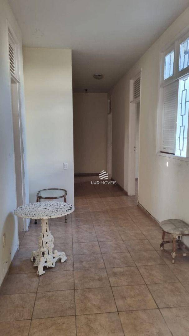 Casa à venda com 4 quartos, 244m² - Foto 14