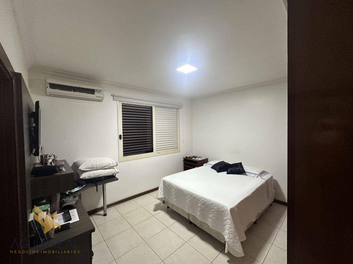 Casa à venda e aluguel com 4 quartos, 361m² - Foto 23